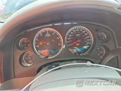 Zdjęcie 9 z 14 samochodu: 2007 CHEVROLET SUBURBAN K1500 VIN:1GNFK16367J179068 - miniatura
