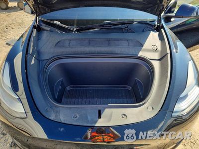 Zdjęcie 12 z 13 samochodu: 2023 TESLA MODEL Y VIN:7SAYGDEF6PF842746 - miniatura