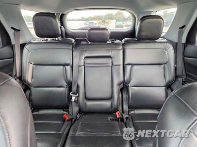 Zdjęcie 10 z 14 samochodu: 2023 FORD EXPLORER XLT VIN:1FMSK8DH0PGB19312 - miniatura