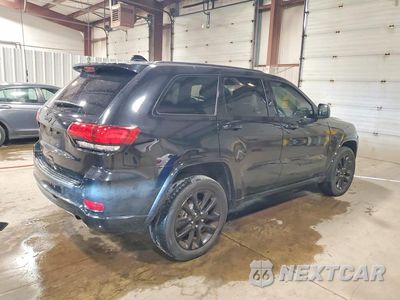 Trzecie zdjęcie samochodu z tyłu: 2020 JEEP GRAND CHEROKEE LAREDO VIN:1C4RJFAG3LC157513 - miniatura