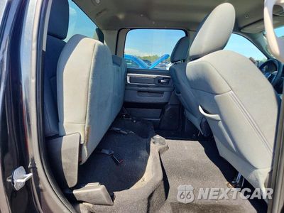 Zdjęcie 10 z 12 samochodu: 2019 RAM 1500 CLASSIC SLT VIN:1C6RR7TT1KS596729 - miniatura