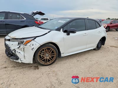 2025 TOYOTA COROLLA HATCHBACK NIGHTSHADE JTND4MBE7S3237071 - główne zdjęcie licytacji z USA - miniatura