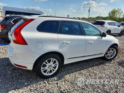 Trzecie zdjęcie samochodu z tyłu: 2015 VOLVO XC60 T5 VIN:YV440MDJ0F2729671 - miniatura