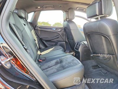 Zdjęcie 11 z 14 samochodu: 2017 PORSCHE MACAN VIN:WP1AA2A5XHLB07850 - miniatura