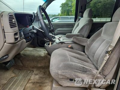 Zdjęcie 7 z 13 samochodu: 1999 CHEVROLET TAHOE K1500 VIN:1GNEK13R5XJ322595 - miniatura