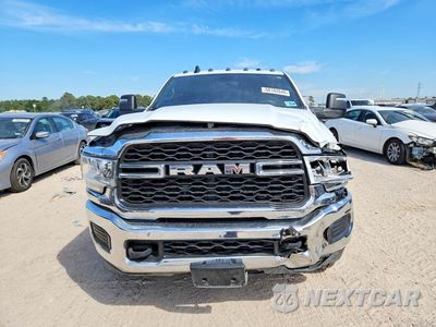 Piąte zdjęcie samochodu w środku: 2024 RAM 2500 TRADESMAN VIN:3C6UR5CL0RG102893 - miniatura