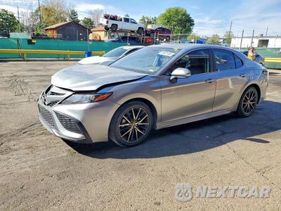 2022 TOYOTA CAMRY HYBRID SE 4T1S31AK3NU576358 - główne zdjęcie licytacji z USA - miniatura