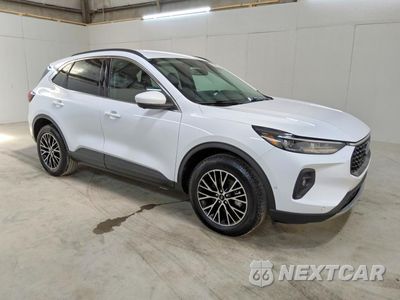 Czwarte zdjęcie samochodu z boku: 2023 FORD ESCAPE VIN:1FMCU0E19PUA64796 - miniatura