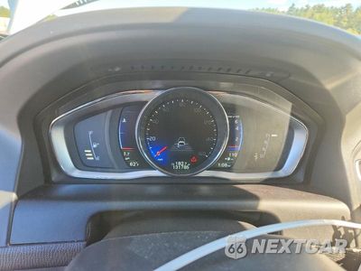 Zdjęcie 9 z 13 samochodu: 2016 VOLVO XC60 T6 R-DESIGN PLATINUM VIN:YV4902RS1G2800745 - miniatura