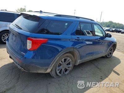 Trzecie zdjęcie samochodu z tyłu: 2021 FORD EXPLORER XLT VIN:1FMSK8DH0MGC42118 - miniatura