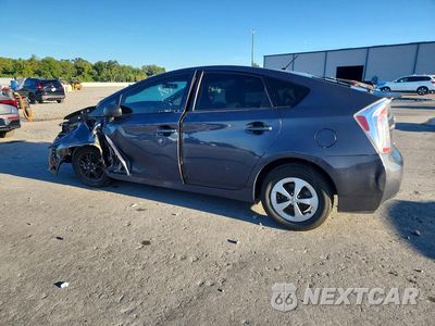 Drugie zdjęcie samochodu z przodu: 2014 TOYOTA PRIUS TWO VIN:JTDKN3DU2E1819585 - miniatura