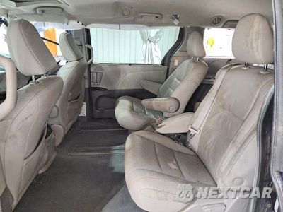 Zdjęcie 11 z 14 samochodu: 2019 TOYOTA SIENNA XLE 8-PASSENGER VIN:5TDYZ3DC7KS981801 - miniatura