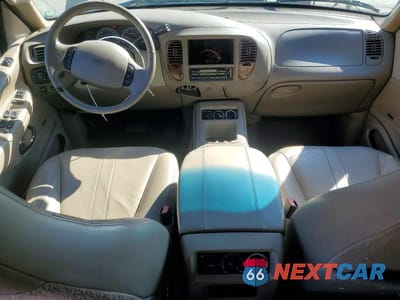 Zdjęcie 8 z 14 samochodu: 2001 FORD EXPEDITION EDDIE BAUER VIN:1FMRU17L11LA77974 - miniatura