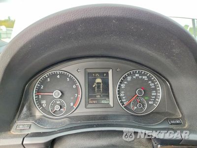 Zdjęcie 9 z 12 samochodu: 2014 VOLKSWAGEN EOS LUX VIN:WVWFW8AH8EV002228 - miniatura