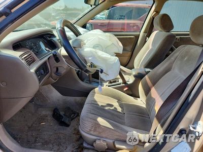 Zdjęcie 7 z 13 samochodu: 2000 TOYOTA CAMRY LE VIN:JT2BG22K6Y0476059 - miniatura