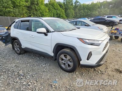 Czwarte zdjęcie samochodu z boku: 2024 TOYOTA RAV4 HYBRID XLE VIN:4T3RWRFV5RU110077 - miniatura