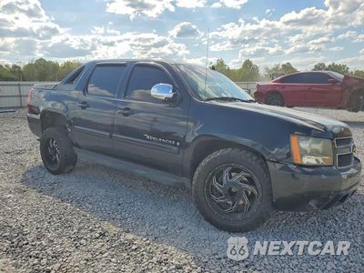 Czwarte zdjęcie samochodu z boku: 2007 CHEVROLET AVALANCHE C1500 VIN:3GNEC12027G175069 - miniatura