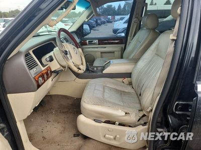 Zdjęcie 7 z 12 samochodu: 2004 LINCOLN NAVIGATOR VIN:5LMFU27R54LJ27421 - miniatura