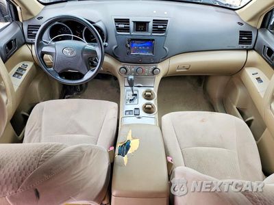 Zdjęcie 8 z 13 samochodu: 2010 TOYOTA HIGHLANDER BASE VIN:JTEBK3EH6A2163689 - miniatura