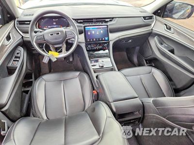 Zdjęcie 8 z 13 samochodu: 2023 JEEP GRAND CHEROKEE LIMITED VIN:1C4RJHBG5P8910686 - miniatura