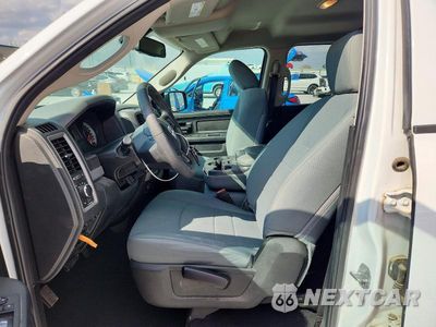 Zdjęcie 7 z 13 samochodu: 2018 RAM 1500 ST VIN:1C6RR6FG9JS201882 - miniatura