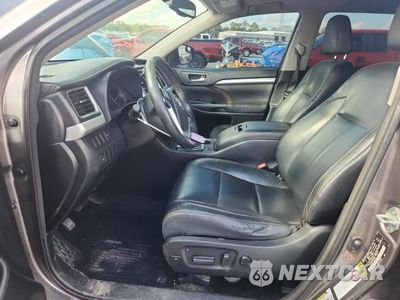 Zdjęcie 7 z 13 samochodu: 2015 TOYOTA HIGHLANDER XLE VIN:5TDJKRFH1FS103515 - miniatura