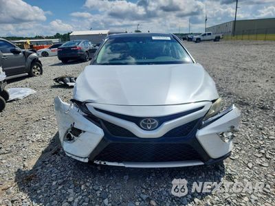 Piąte zdjęcie samochodu w środku: 2019 TOYOTA CAMRY XSE VIN:4T1B61HK3KU242064 - miniatura