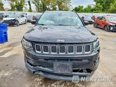 Piąte zdjęcie samochodu w środku: 2019 JEEP COMPASS LATITUDE VIN:3C4NJDBB8KT596828 - miniatura