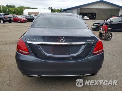 Zdjęcie 6 z 12 samochodu: 2015 MERCEDES-BENZ C 300 4MATIC VIN:55SWF4KB3FU037129 - miniatura