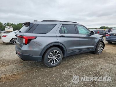 Trzecie zdjęcie samochodu z tyłu: 2025 FORD EXPLORER ST-LINE VIN:1FMUK8KH8SGB32071 - miniatura