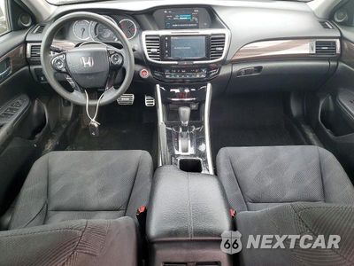 Zdjęcie 8 z 12 samochodu: 2016 HONDA ACCORD EX VIN:1HGCR2F72GA221639 - miniatura