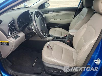 Zdjęcie 7 z 12 samochodu: 2017 HYUNDAI ELANTRA LIMITED VIN:5NPD84LF7HH009066 - miniatura