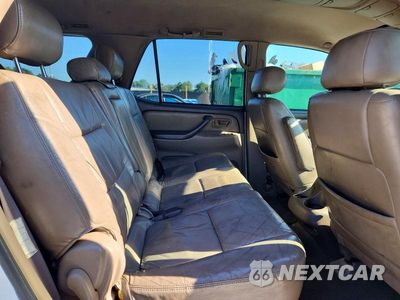 Zdjęcie 11 z 13 samochodu: 2003 TOYOTA SEQUOIA SR5 VIN:5TDZT34AX3S166174 - miniatura