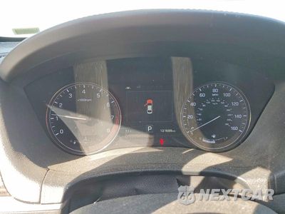 Zdjęcie 9 z 12 samochodu: 2015 HYUNDAI GENESIS 3.8L VIN:KMHGN4JEXFU033344 - miniatura