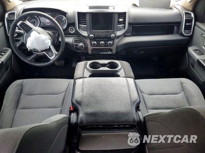 Zdjęcie 8 z 12 samochodu: 2019 RAM 1500 BIG HORN/LONE STAR VIN:1C6SRFFT4KN854618 - miniatura