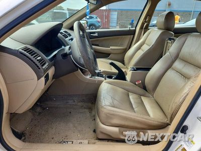 Zdjęcie 7 z 12 samochodu: 2006 HONDA ACCORD EX VIN:1HGCM56756A088597 - miniatura