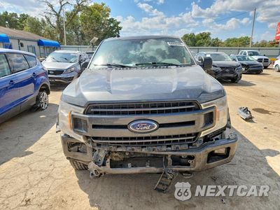Piąte zdjęcie samochodu w środku: 2019 FORD F150 SUPERCREW VIN:1FTEW1E53KFD22744 - miniatura