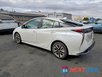 Drugie zdjęcie samochodu z przodu: 2016 TOYOTA PRIUS FOUR TOURING VIN:JTDKARFU8G3006917 - miniatura