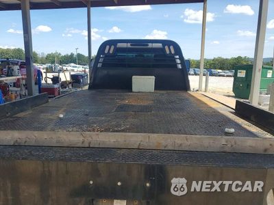 Zdjęcie 10 z 12 samochodu: 2012 CHEVROLET SILVERADO K3500 VIN:1GB3KZCG8CF119201 - miniatura