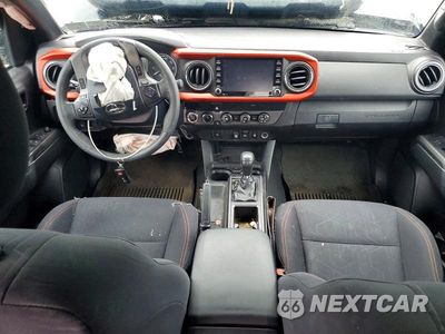 Zdjęcie 8 z 12 samochodu: 2020 TOYOTA TACOMA TRD SPORT VIN:3TMDZ5BN3LM085043 - miniatura