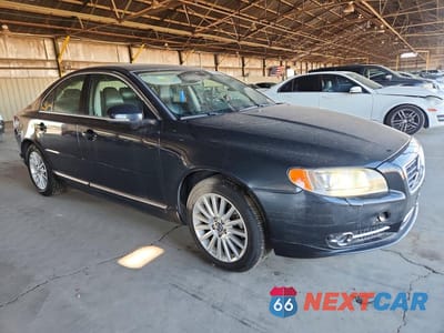 Czwarte zdjęcie samochodu z boku: 2013 VOLVO S80 3.2 VIN:YV1952AS6D1171849 - miniatura