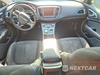 Zdjęcie 8 z 12 samochodu: 2015 CHRYSLER 200 LIMITED VIN:1C3CCCAB9FN677599 - miniatura