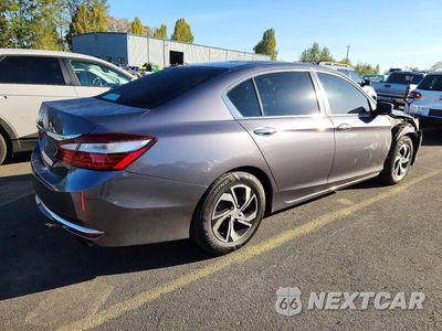 Trzecie zdjęcie samochodu z tyłu: 2017 HONDA ACCORD LX VIN:1HGCR2F31HA134698 - miniatura