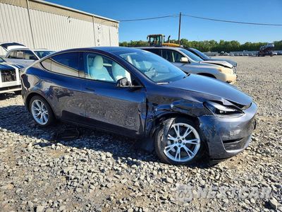 Czwarte zdjęcie samochodu z boku: 2023 TESLA MODEL Y VIN:7SAYGDEE5PF872568 - miniatura