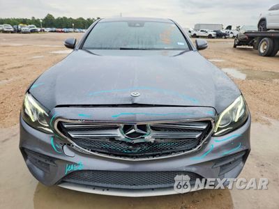 Piąte zdjęcie samochodu w środku: 2018 MERCEDES-BENZ E 300 VIN:WDDZF4JB8JA388013 - miniatura