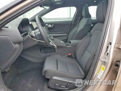 Zdjęcie 7 z 12 samochodu: 2023 POLESTAR 2 VIN:YSMED3KA6PL122151 - miniatura