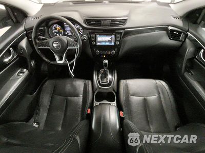 Zdjęcie 8 z 13 samochodu: 2018 NISSAN ROGUE SPORT SL VIN:JN1BJ1CR9JW286941 - miniatura