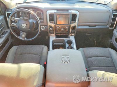 Zdjęcie 8 z 13 samochodu: 2018 RAM 1500 SLT VIN:1C6RR7LT9JS117472 - miniatura