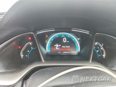 Zdjęcie 9 z 12 samochodu: 2017 HONDA CIVIC EX VIN:19XFC2F78HE059205 - miniatura