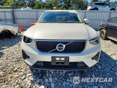 Piąte zdjęcie samochodu w środku: 2023 VOLVO XC40 CORE VIN:YV4L12UK8P2054613 - miniatura